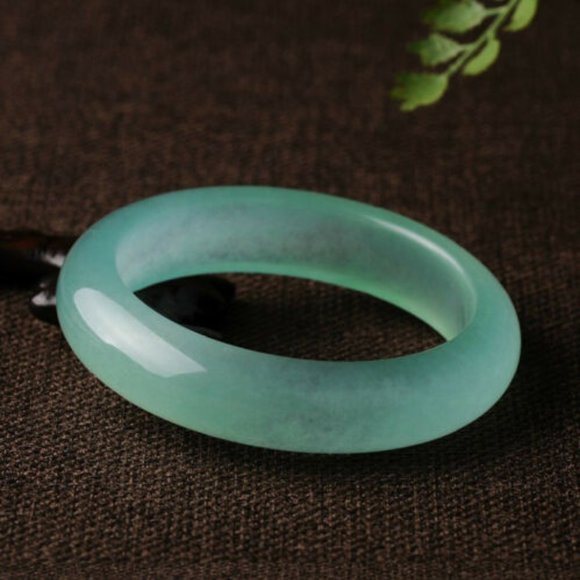 100% Authentic Icy Grade A Jadeite Jade Bangle Bracelet 57mm NWT - Picture 3 of 10